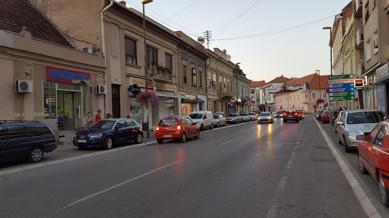 Centar Lux Vrsac Exterior foto