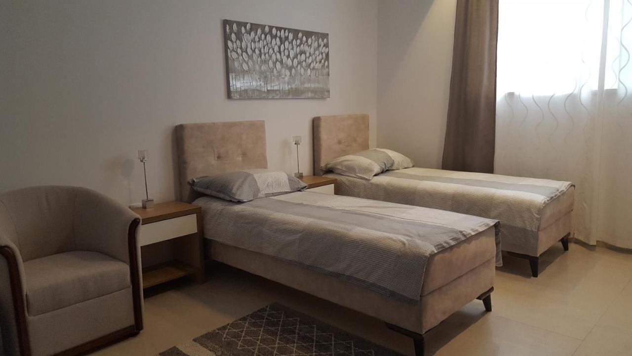 Centar Lux Vrsac Exterior foto