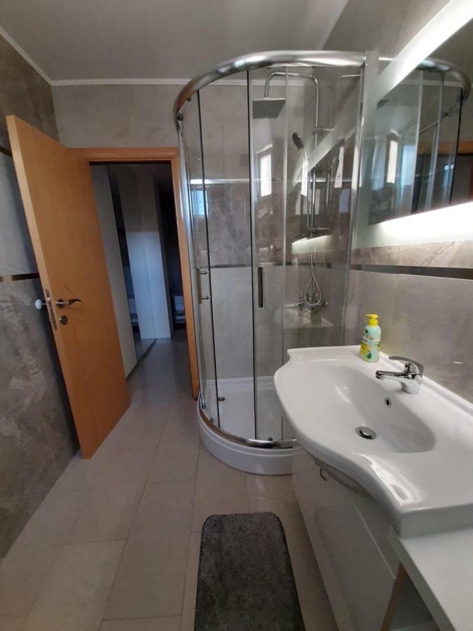 Centar Lux Vrsac Exterior foto